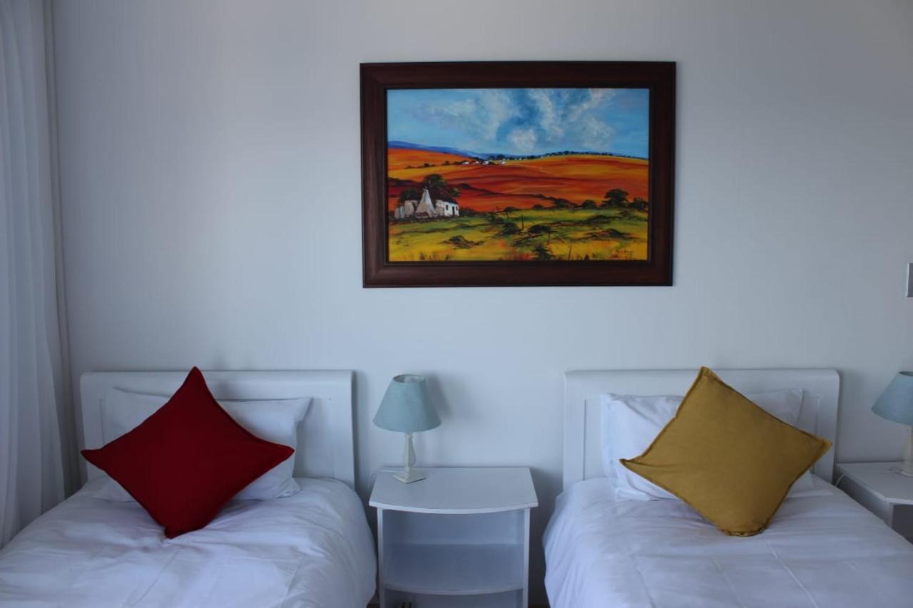 Swept Away Guesthouse - No-Loadshedding Yzerfontein Exteriér fotografie