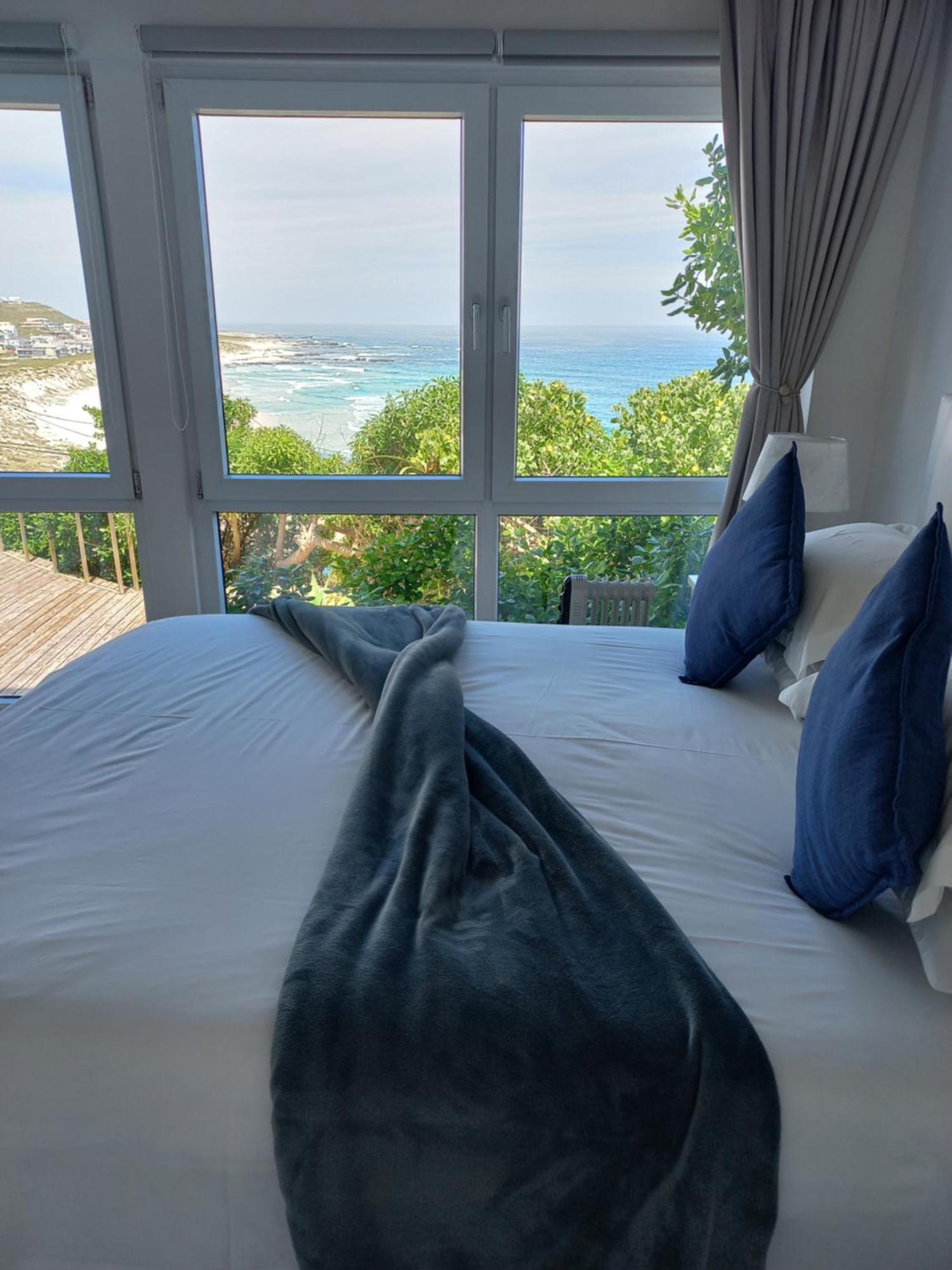 Swept Away Guesthouse - No-Loadshedding Yzerfontein Exteriér fotografie