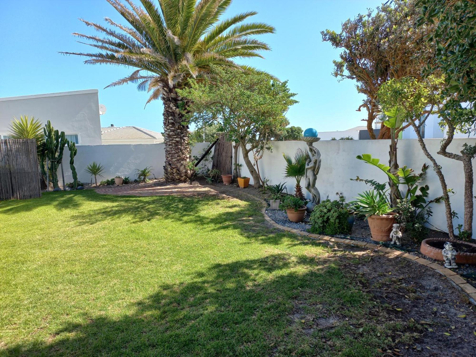 Swept Away Guesthouse - No-Loadshedding Yzerfontein Exteriér fotografie