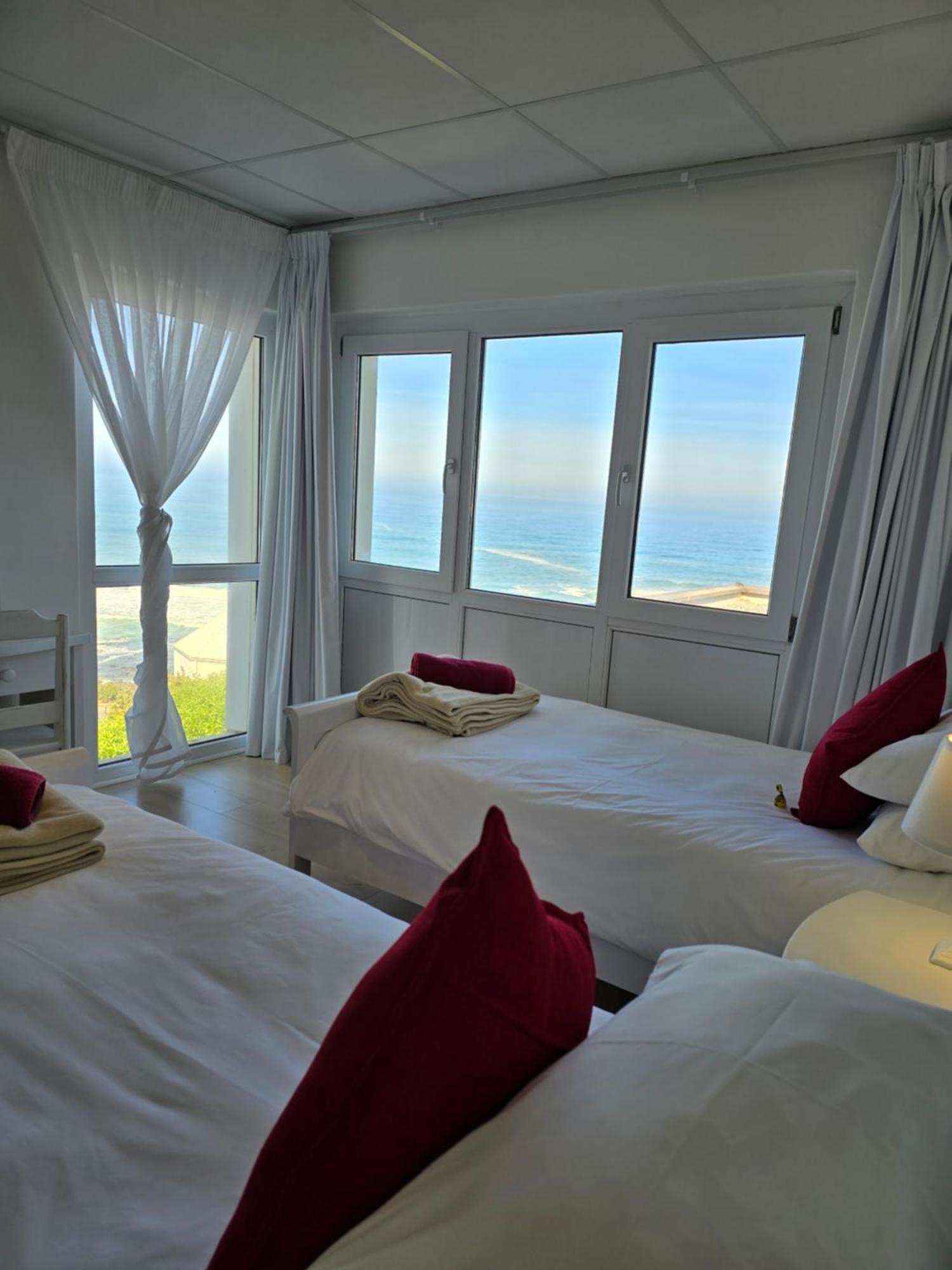 Swept Away Guesthouse - No-Loadshedding Yzerfontein Exteriér fotografie