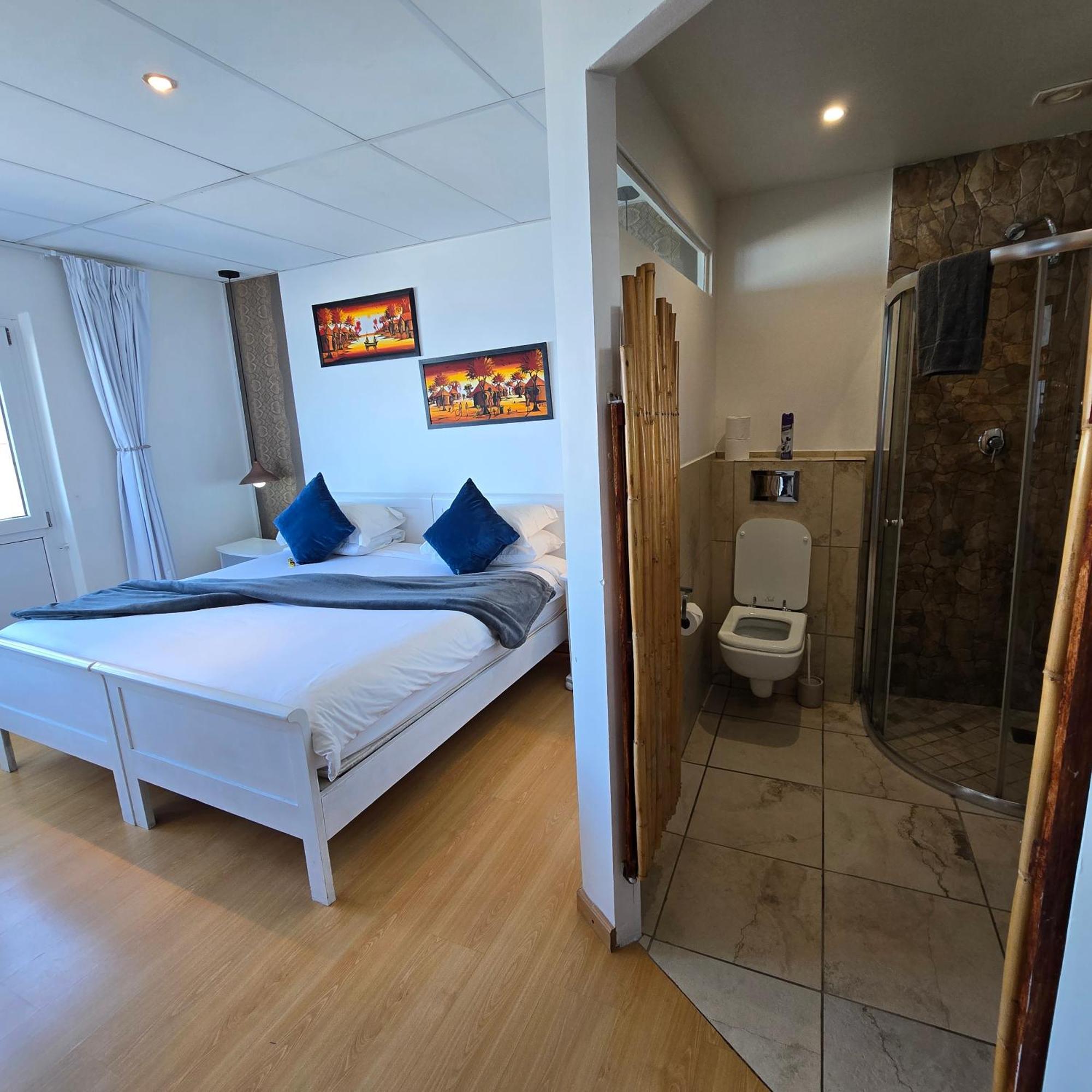 Swept Away Guesthouse - No-Loadshedding Yzerfontein Exteriér fotografie