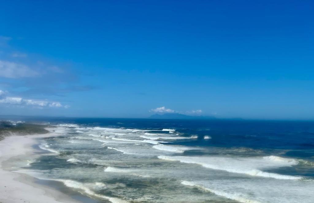 Swept Away Guesthouse - No-Loadshedding Yzerfontein Exteriér fotografie